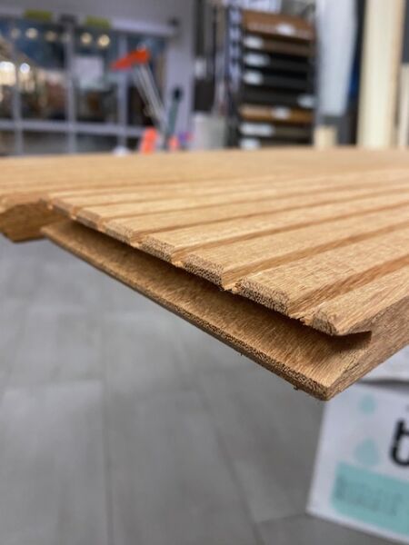 Terrassendiele Mandioqueira 20x137 mm Pak. 4 Stück a 1,75 m