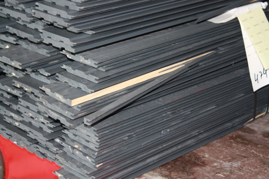 Profilbrett 2. Wahl 14x121x4500 mm /anthrazit endbehandelt Rundk./148 Stück - Posten 263