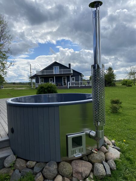 Hot Tub DeLux GRAU gestrichen / GFK - Einsatz grau / V2A Ofen inkl. LED, Whirlpool und mit Premium Leder Deckel, ø 200 cm, mit integriertem Aussenofen, Thermoholz beplankt und gestrichen in grau