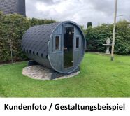 Picknickfass Gastrofass Marktstand Grillfass Campingfass Modell 205 x 240 cm; mit Glastür und Fenster in der Front, inkl. Dachschindeln schwarz, Bausatz