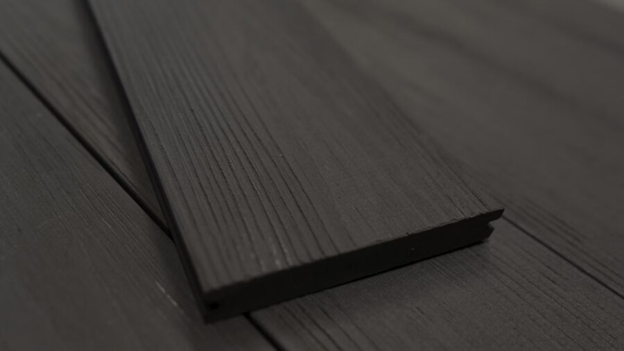 BPC Terrassendiele Natural Design, Massiv-/Vollprofildiele mit Holzstruktur 20x140x4000mm, Farbton: ebony (anthrazit)