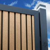 Elephant® WPC-Zaun Dark Line "Stripes", Eiche + Schwarz, ALU-Rahmen schwarz, Co-Ex, 180x180 cm