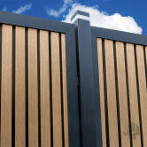 Elephant® WPC-Zaun Dark Line "Stripes", Eiche + Schwarz, ALU-Rahmen schwarz, Co-Ex, 180x180 cm