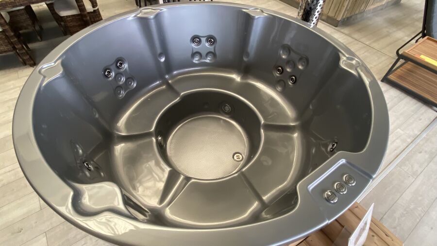 Hot Tub BORA Ø200 cm – Premium Whirlpool für 6 Personen