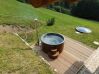 Hot Tub DeLux Thermoholz natur / GFK - Einsatz grau / V2A Ofen inkl. LED, Whirlpool und mit Premium Leder Deckel, ø 200 cm, mit integriertem Aussenofen, Thermoholz beplankt